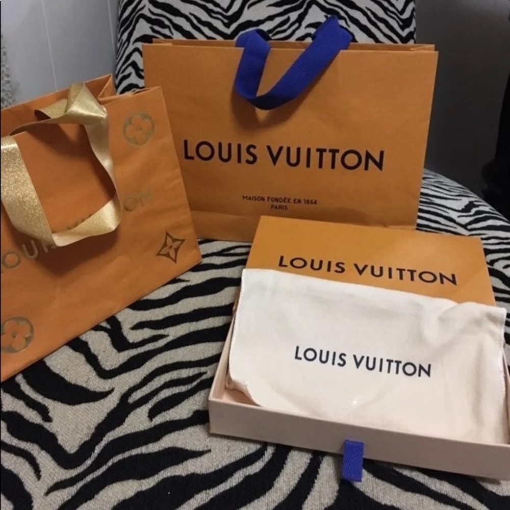 LOUIS VUITTON BOX AND BAGS AUTHENTIC❌SOLD❌